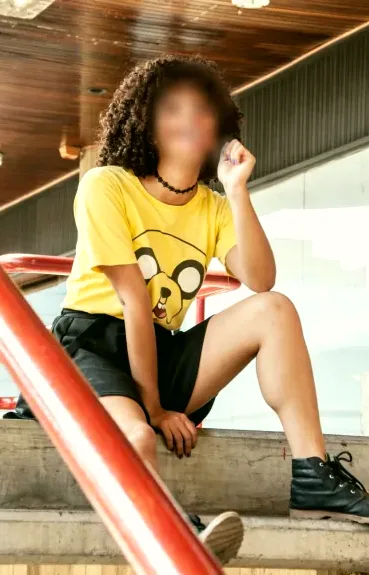 Cara, 28