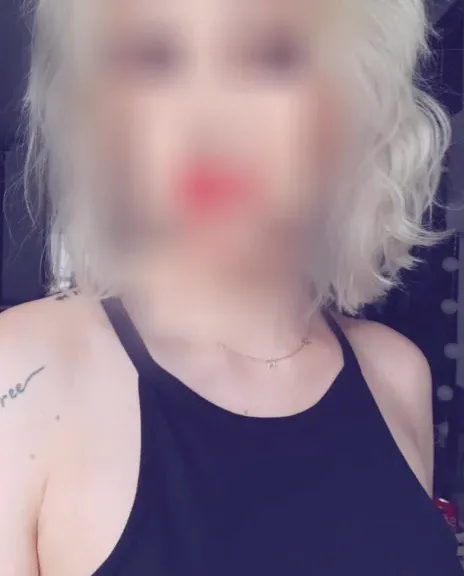 Celina, 37