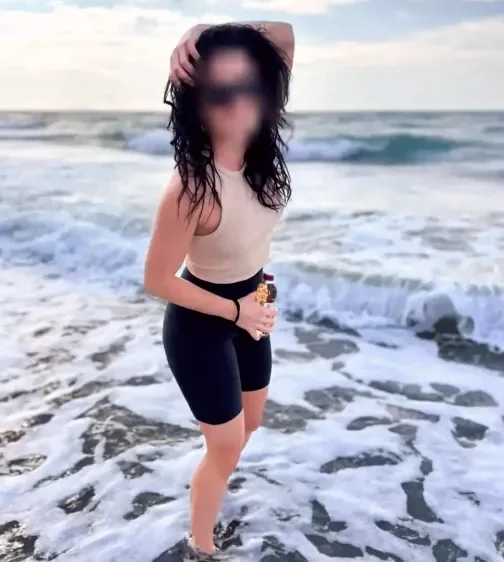 Christina, 31