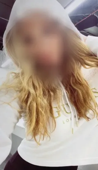 Ela, 31