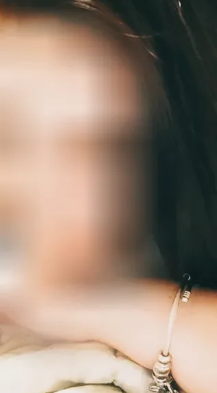 Elena, 30