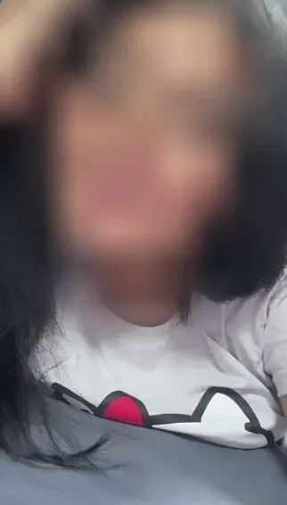 Emilia, 25
