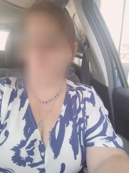 Emma, 40