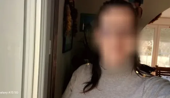 Helena, 33