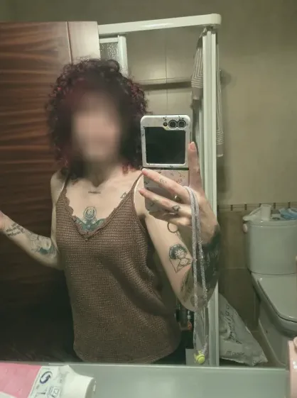 Julia, 36