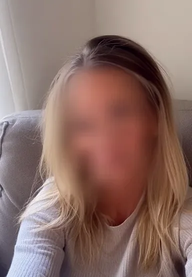 Lara, 36