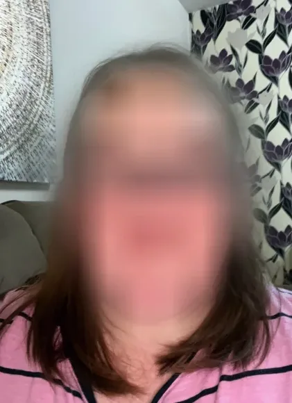 Leonie, 30