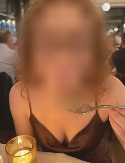 Leyla, 25