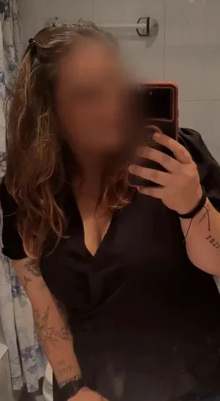 Lotta, 35