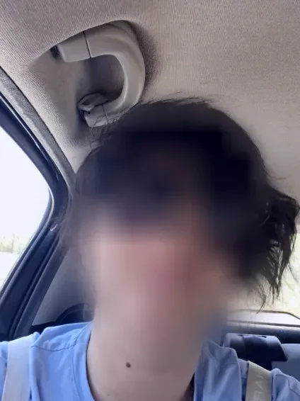 Nicole, 35