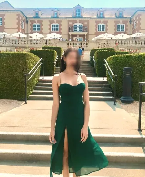 Nora, 32