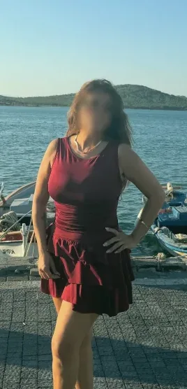 Özlem, 30