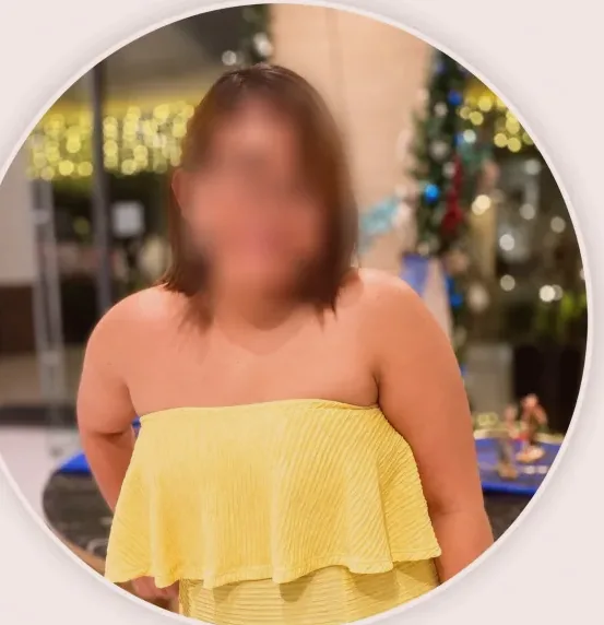 Sabrina, 32
