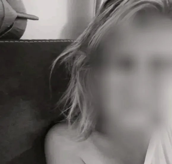 Sina, 36